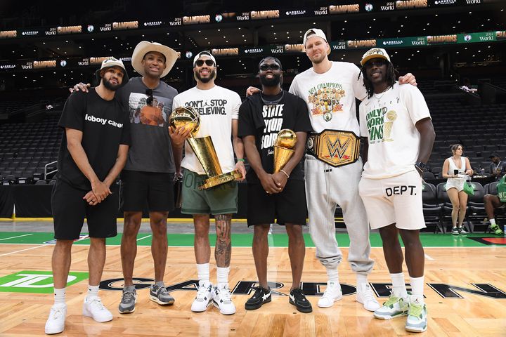NBA现役控卫名人堂入选概率分析：东契奇44% 与库里哈登利拉德差距显著